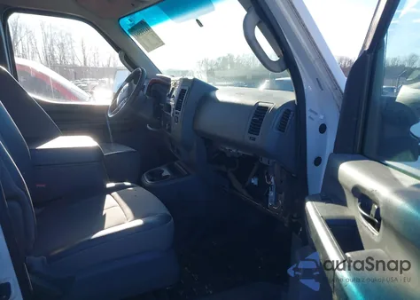 2013 Nissan Nv Cargo Nv3500 Hd Sv V8 z USA, uszkodzony, nr VIN 1N6AF0KY9DN108287